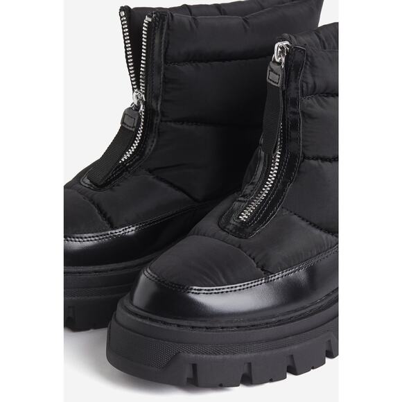 NEW H&M Warm Lined Padded Boots Womens 9.5 Chunky Platform Black - Picture 2 of 16